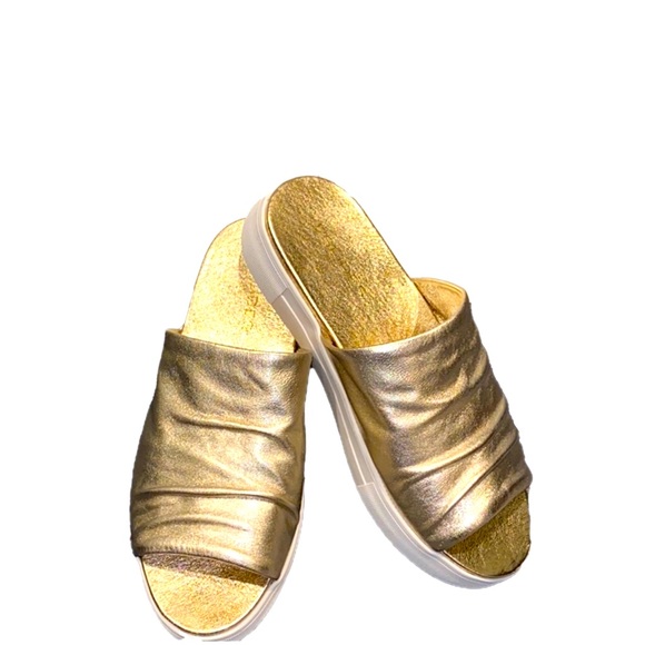NEW J Slides Gold Allura Platform Slides Sz8 - Picture 1 of 8